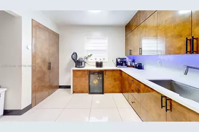 3617 NW 37th St, Lauderdale Lakes, FL 33309 - Photo 11