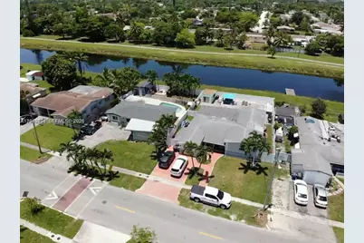 3617 NW 37th St, Lauderdale Lakes, FL 33309 - Photo 5