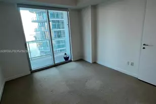 300 S Biscayne Blvd, Miami, FL 33131 - Photo 15
