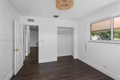 917 Mandarin Isle, Fort Lauderdale, FL 33315 - Photo 13