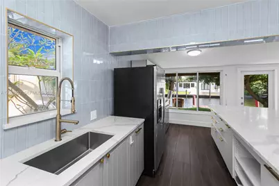 917 Mandarin Isle, Fort Lauderdale, FL 33315 - Photo 11
