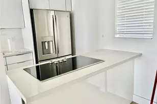 2910 Point E Dr, Aventura, FL 33160 - Photo 5