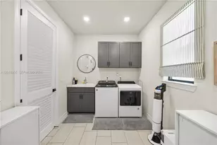 4549 W Pinehurst Trl W, Oakland Park, FL 33309 - Photo 23