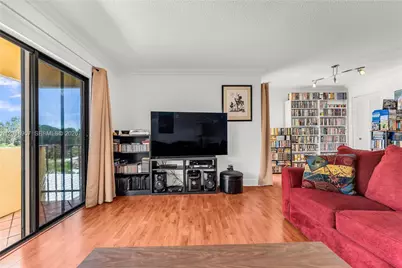 525 Coral Way #402, Coral Gables, FL 33134 - Photo 17