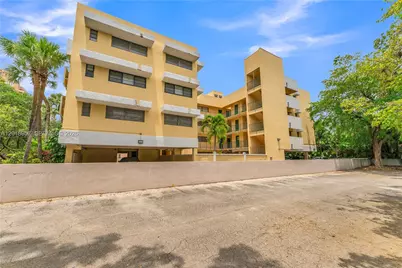 525 Coral Way #402, Coral Gables, FL 33134 - Photo 39