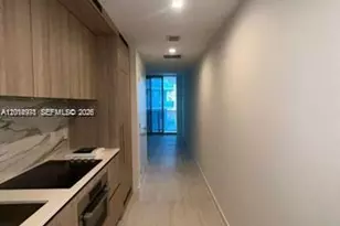 77 SE 5th St, Miami, FL 33131 - Photo 5