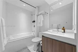 401 N Birch Rd, Fort Lauderdale, FL 33304 - Photo 25