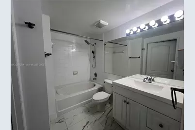 5085 NW 7th St #711, Miami, FL 33126 - Photo 7