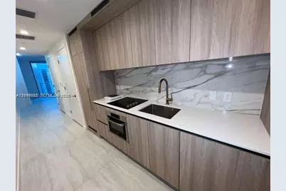 77 SE 5th St #2004, Miami, FL 33131 - Photo 5