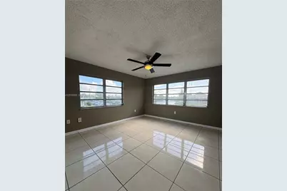 65 NE 202nd Ter #Q33, Miami Gardens, FL 33179 - Photo 11