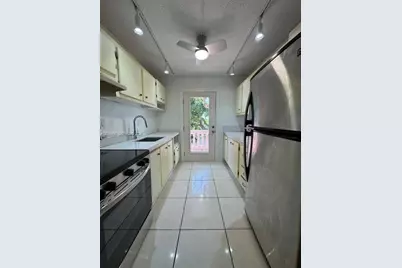 65 NE 202nd Ter #Q33, Miami Gardens, FL 33179 - Photo 5