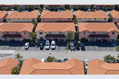 10101 W Okeechobee Rd #16202, Hialeah Gardens, FL 33016 - Photo 1