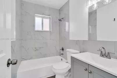 10101 W Okeechobee Rd #16202, Hialeah Gardens, FL 33016 - Photo 9