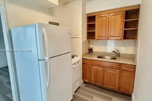 7445 Harding Ave, Miami Beach, FL 33141 - Photo 9