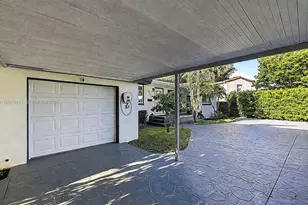 351 NE 117th St, Miami, FL 33161 - Photo 23