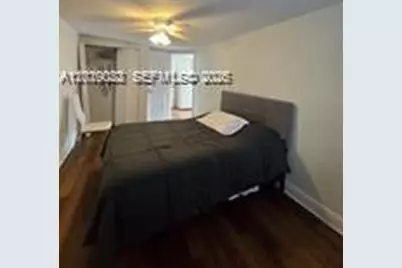 5712 Hollywood Blvd #1, Hollywood, FL 33021 - Photo 3