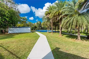 18201 SW 70th Pl, Southwest Ranches, FL 33331 - Photo 47