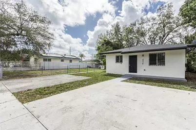 2316-2318 NW 98th St, Miami, FL 33147 - Photo 3