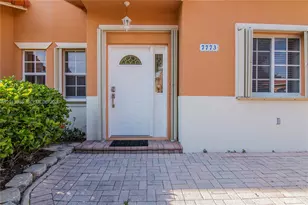 7773 SW 94th Ln, Miami, FL 33156 - Photo 3