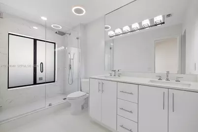 16449 NE 26th Ave #16, North Miami Beach, FL 33160 - Photo 21