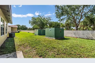 9531 W Heather Ln, Miramar, FL 33025 - Photo 27