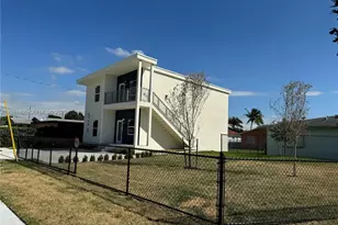 526 NW 6th St, Hallandale Beach, FL 33009 - Photo 5