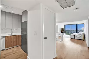 20379 W Country Club Dr, Aventura, FL 33180 - Photo 23