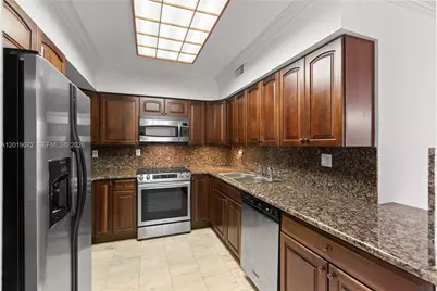 3600 Mystic Pointe Dr #310, Aventura, FL 33180 - Photo 3