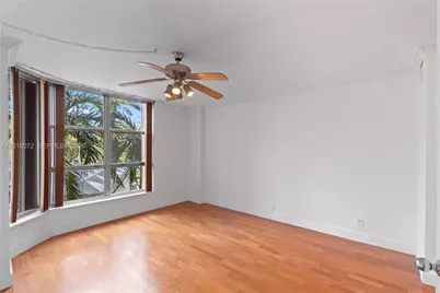 3600 Mystic Pointe Dr #310, Aventura, FL 33180 - Photo 11
