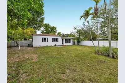 6 NW 106th St, Miami Shores, FL 33150 - Photo 19