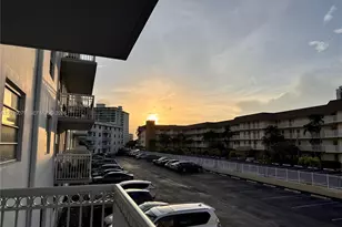 1913 S Ocean Dr, Hallandale Beach, FL 33009 - Photo 9