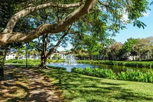 100 Portofino Dr, Palm Beach Gardens, FL 33418 - Photo 3