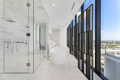1000 Biscayne Blvd #5101, Miami, FL 33132 - Photo 59
