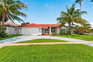 3462 Harness Cir, Wellington, FL 33449 - Photo 3