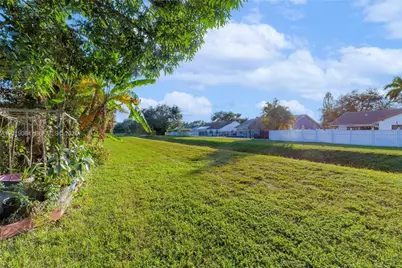 3462 Harness Cir, Wellington, FL 33449 - Photo 39