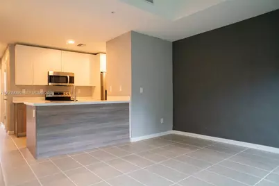 2511 Pierce St #6, Hollywood, FL 33020 - Photo 7