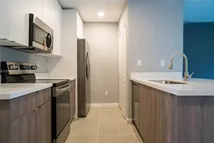2511 Pierce St, Hollywood, FL 33020 - Photo 5
