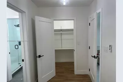517 Navarre #517, Coral Gables, FL 33134 - Photo 9