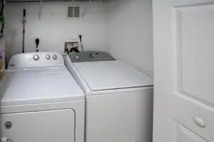 11403 NW 89th St, Doral, FL 33178 - Photo 31