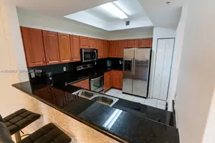 11403 NW 89th St, Doral, FL 33178 - Photo 7