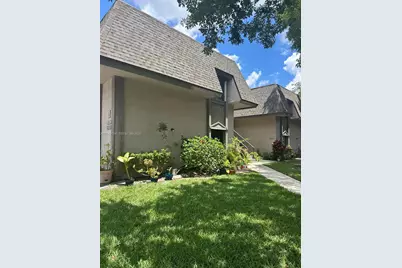 3622 NW 95th Ter #2L, Sunrise, FL 33351 - Photo 1