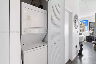 133 NE 2nd Ave #1215, Miami, FL 33132 - Photo 13