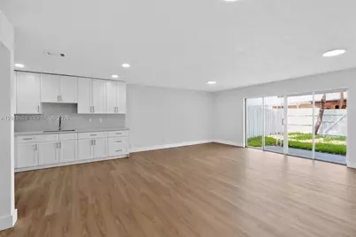 7090 W 2nd Ct #7090, Hialeah, FL 33014 - Photo 9