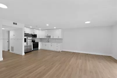 7090 W 2nd Ct #7090, Hialeah, FL 33014 - Photo 7