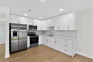 7090 W 2nd Ct, Hialeah, FL 33014 - Photo 5