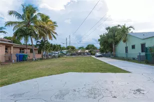 227 SW 30th Ave, Miami, FL 33135 - Photo 13