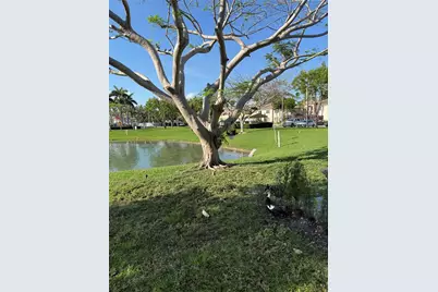 1271 SE 28th Ct #105, Homestead, FL 33035 - Photo 9