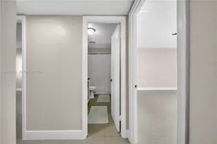 671 W 80th St, Hialeah, FL 33014 - Photo 15