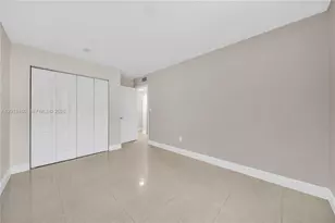 671 W 80th St, Hialeah, FL 33014 - Photo 27