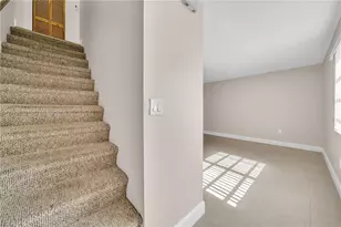 671 W 80th St, Hialeah, FL 33014 - Photo 11